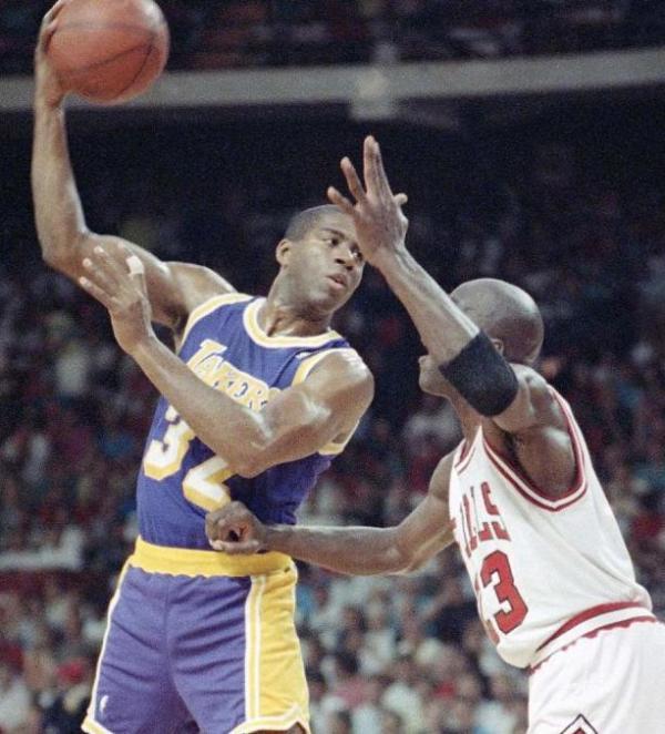 收入总额实 收入总额实