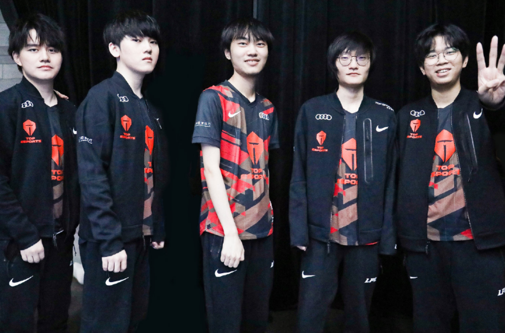 冠军不仅需 冠军不仅需